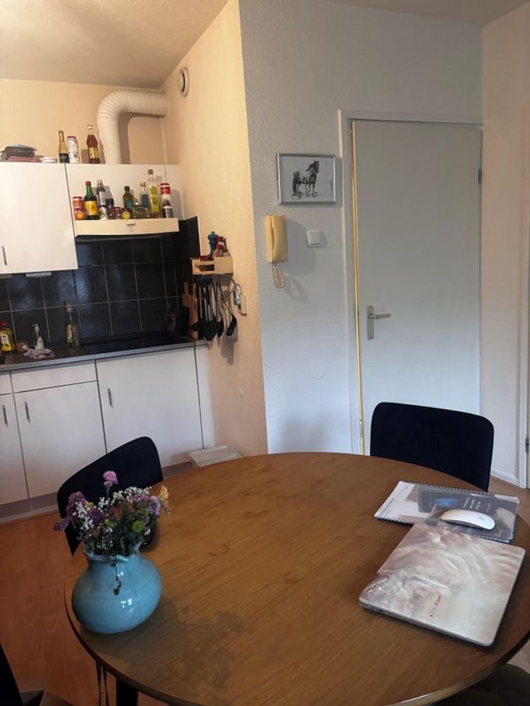 Benedenwoning met balkon en eigen parking - Afbeelding 3