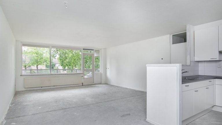 Lovely 3-room apartment with wide balcony - Image 4