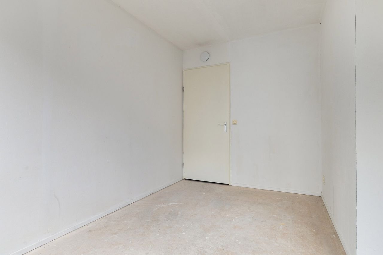 Bright apartment on the Amstel - Image 20