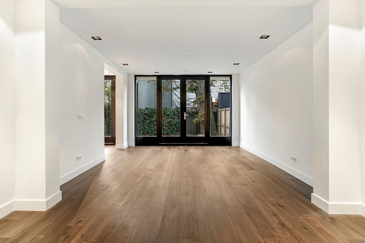 Renovated ground-floor apartment near Vondelpark - Image 3