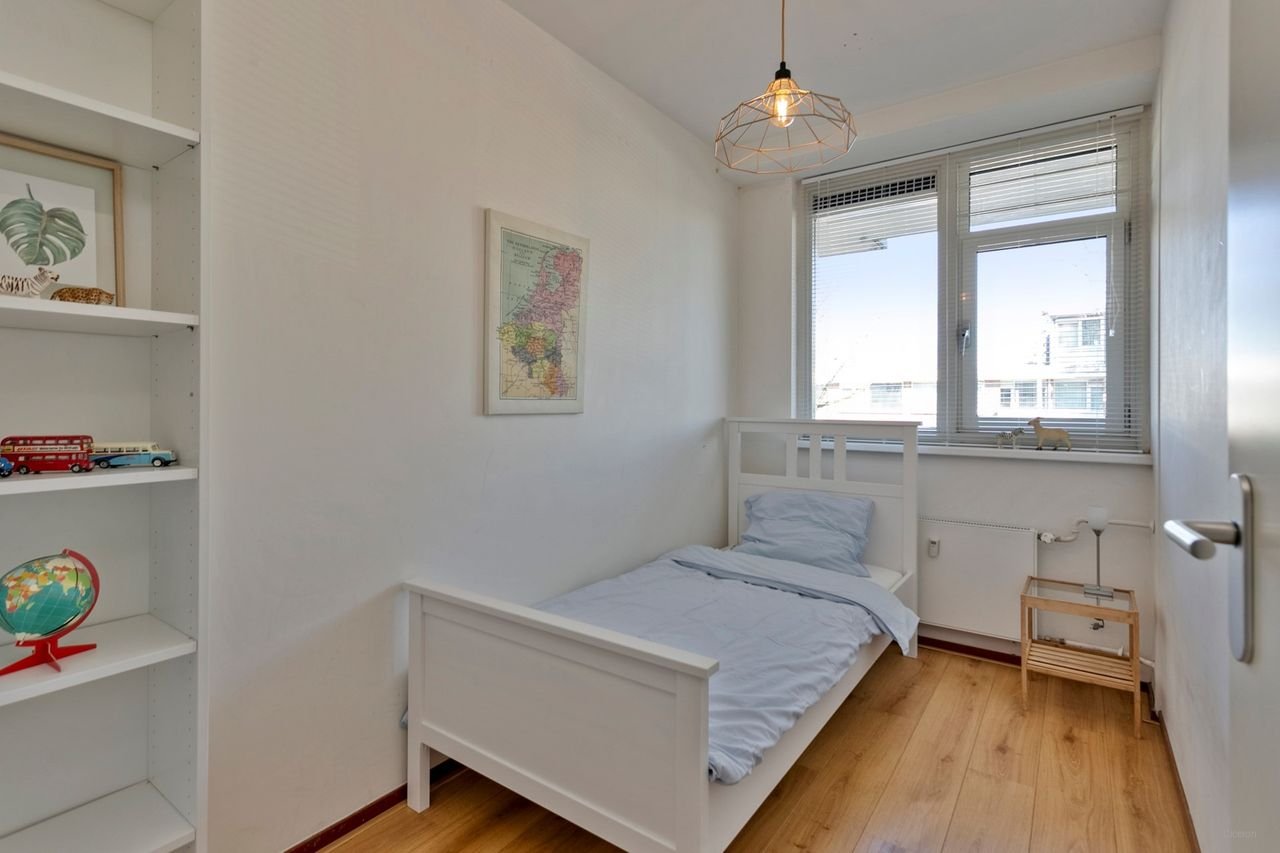 Spacious living next to the Amsterdamse Bos - Image 12