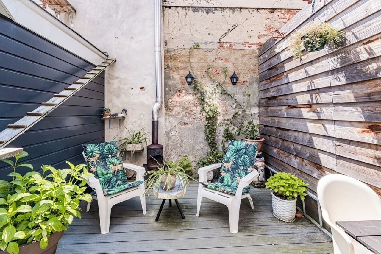 Historic living with garden in the Canal District - Image 11