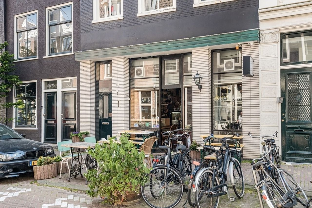 Historic living with garden in the Canal District - Image 40