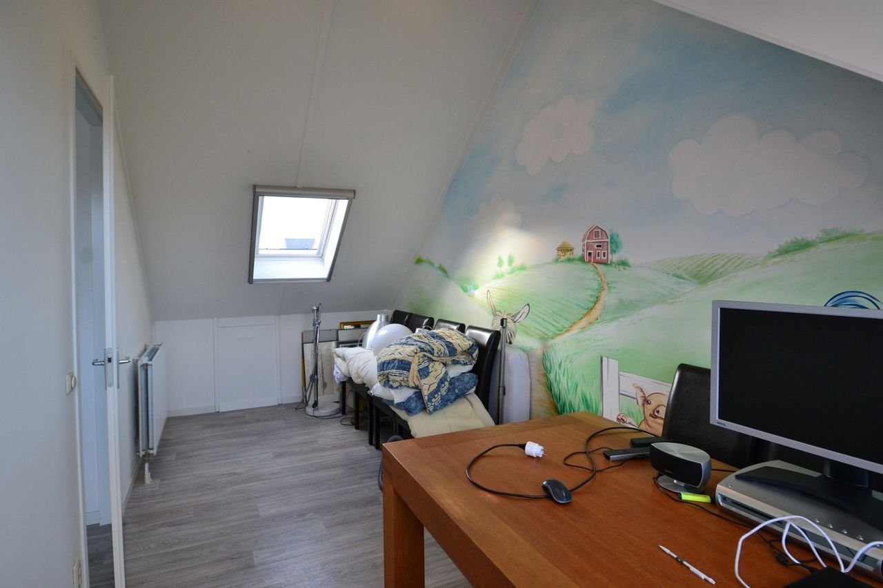 Modern Semi-Detached Home in 't Duyfrak - Image 16