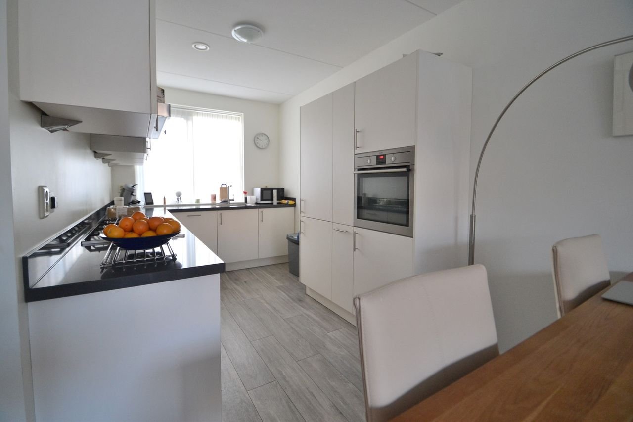 Modern Semi-Detached Home in 't Duyfrak - Image 5