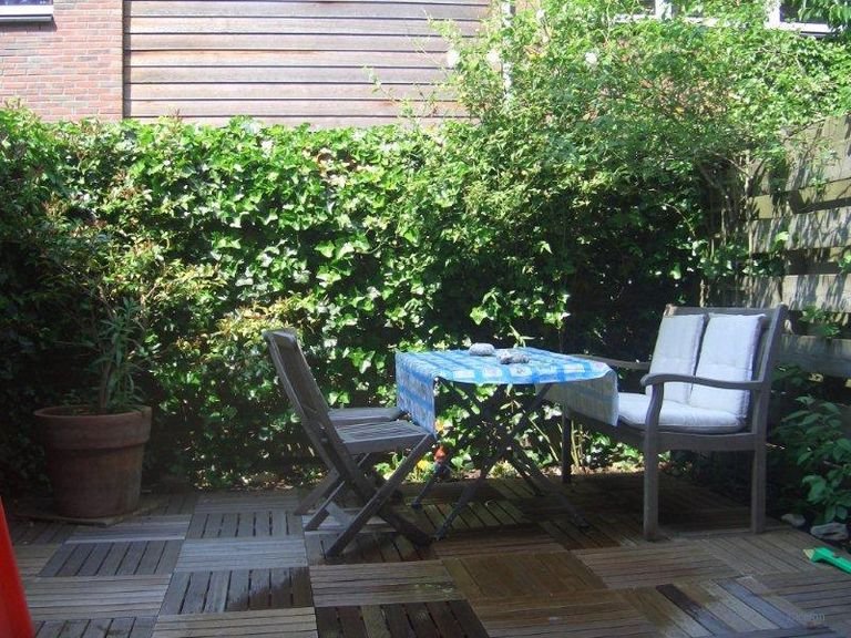 Bright house with garden and private carport - Image 21