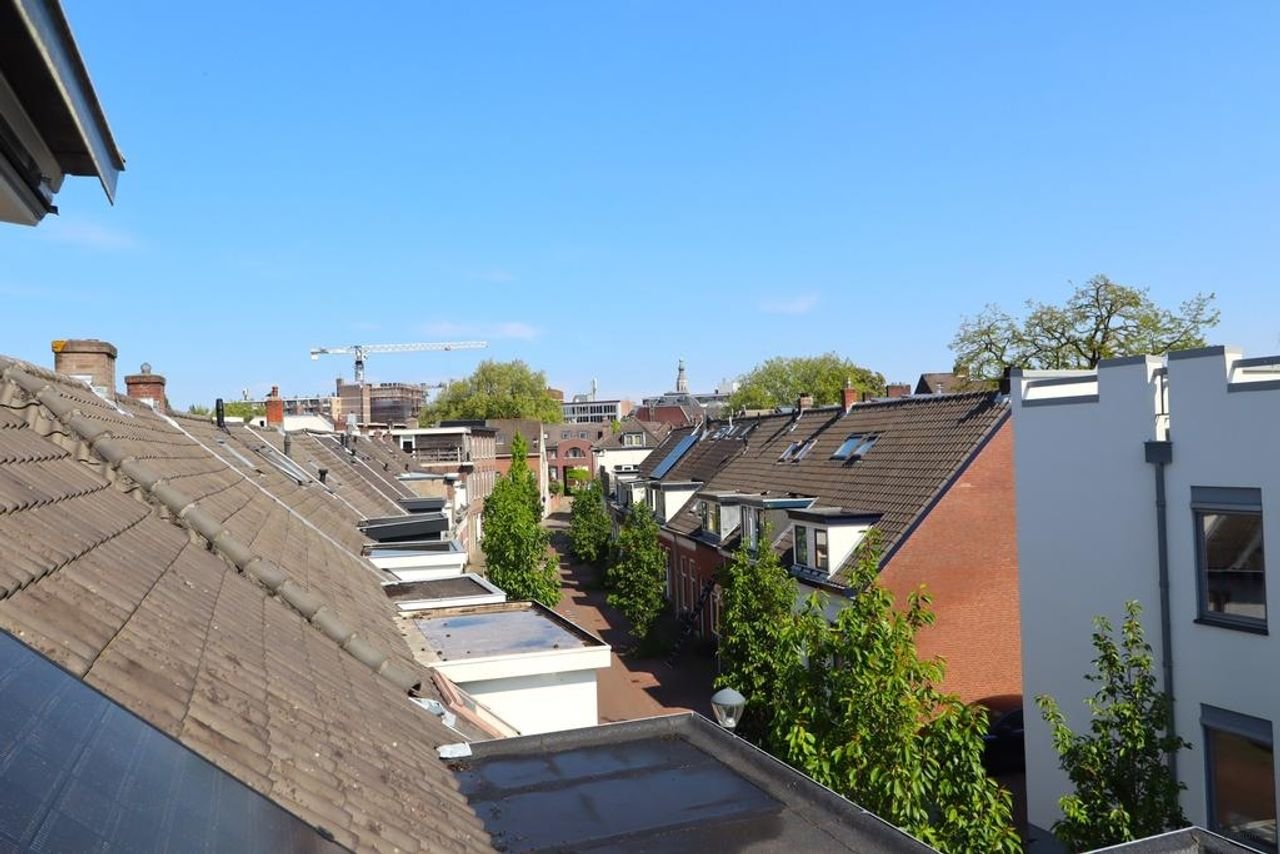 Luxe bovenwoning in hartje Breda - Afbeelding 15