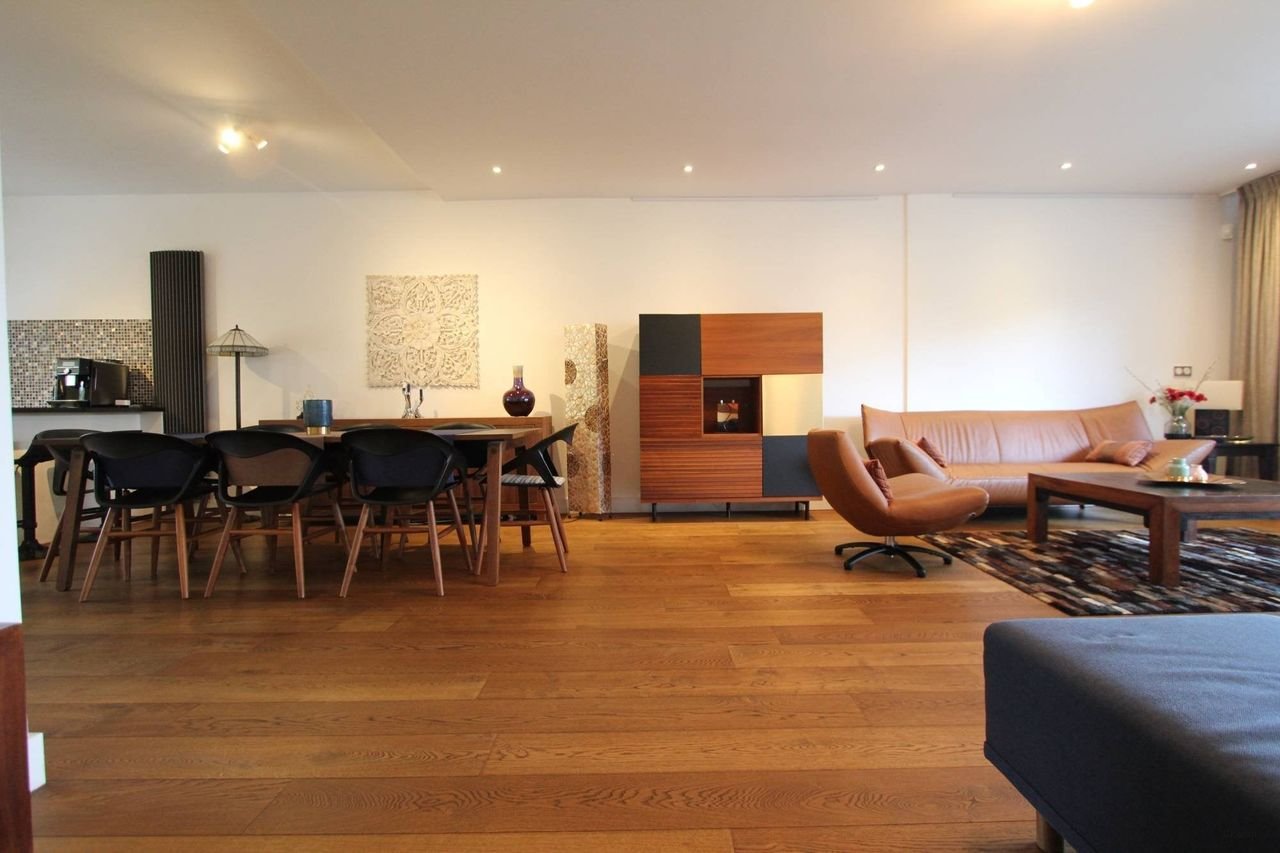 Royaal hoekhuis met zonnige tuin - Afbeelding 11