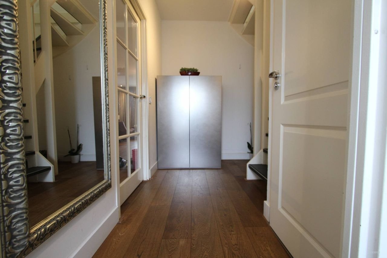 Royaal hoekhuis met zonnige tuin - Afbeelding 5