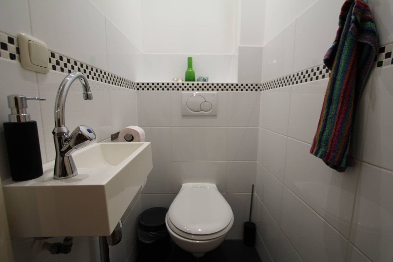 Royaal hoekhuis met zonnige tuin - Afbeelding 23