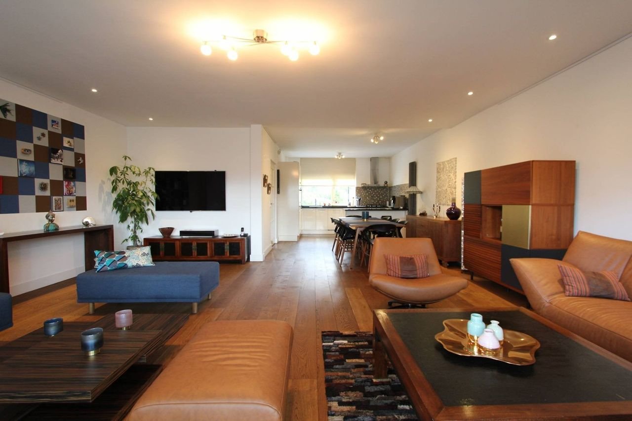 Royaal hoekhuis met zonnige tuin - Afbeelding 4