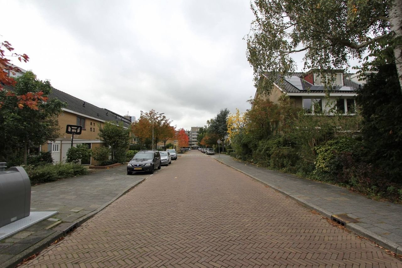 Royaal hoekhuis met zonnige tuin - Afbeelding 26