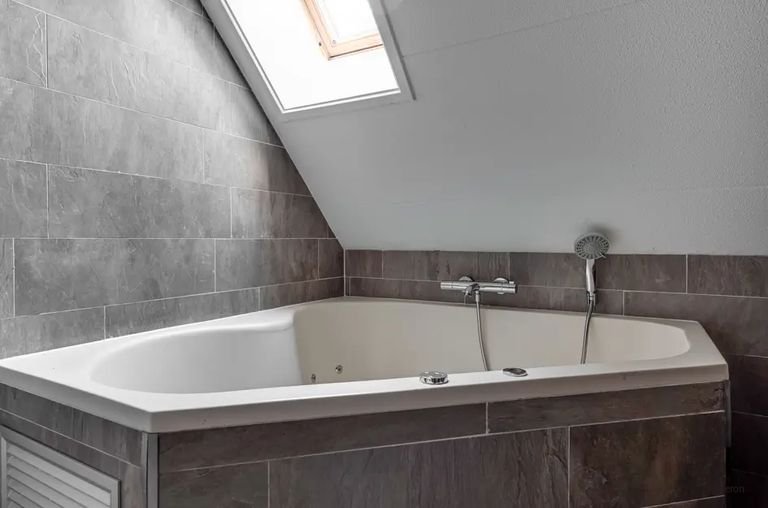 Gemeubileerd huis aan het water - Afbeelding 19