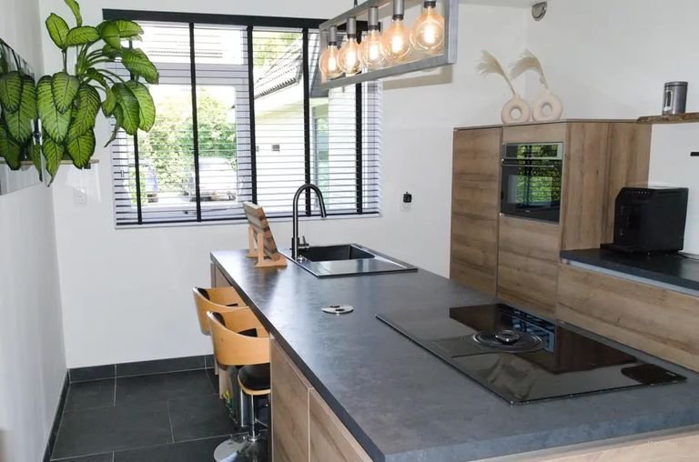 Gemeubileerd huis aan het water - Afbeelding 6