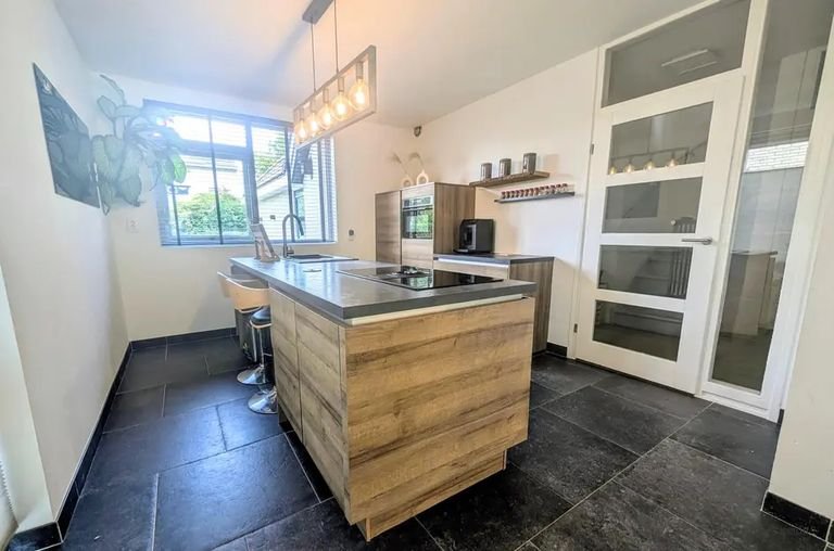 Gemeubileerd huis aan het water - Afbeelding 7