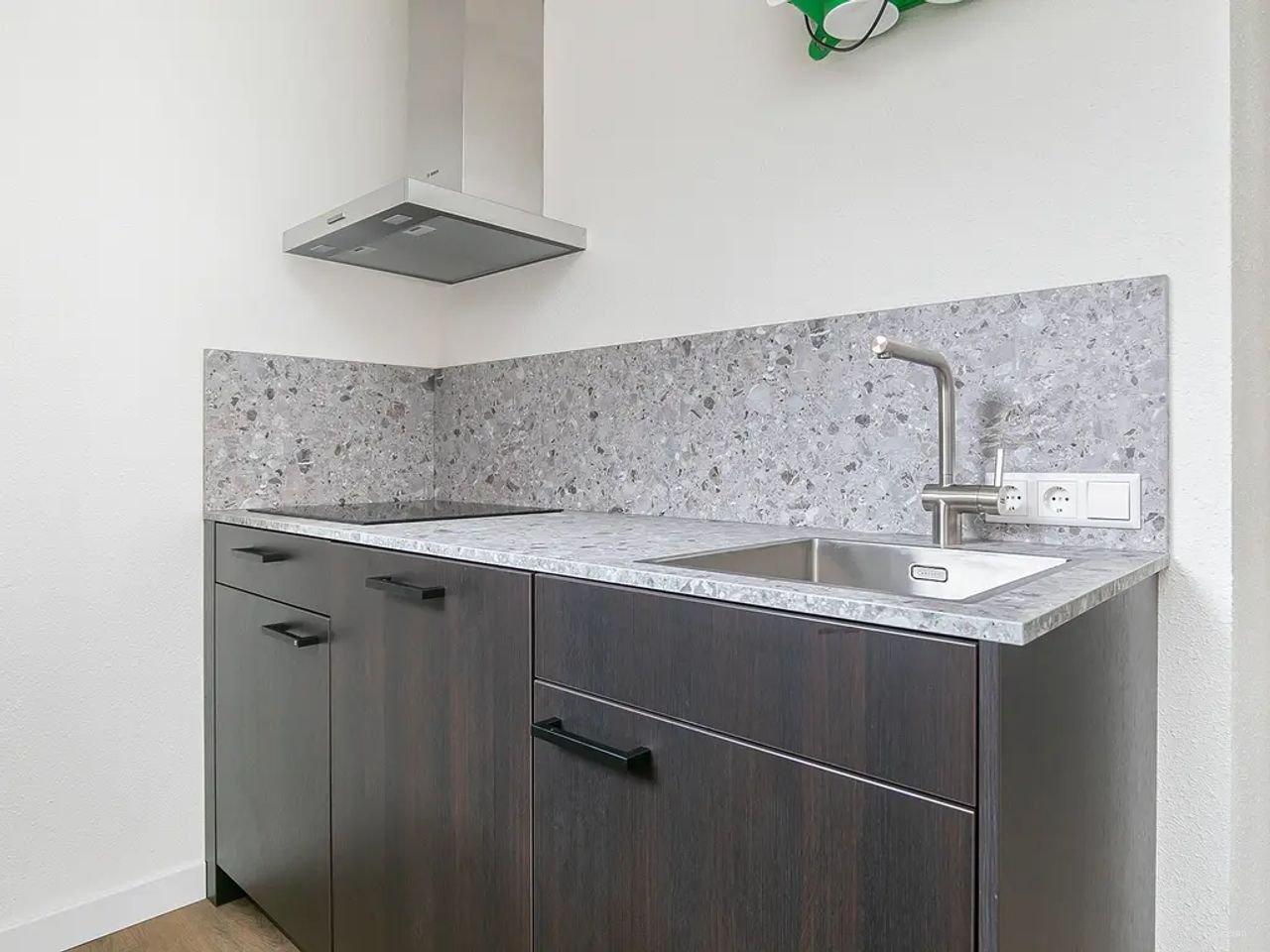 A++ semi-studio met tuin in Tilburg - Afbeelding 13