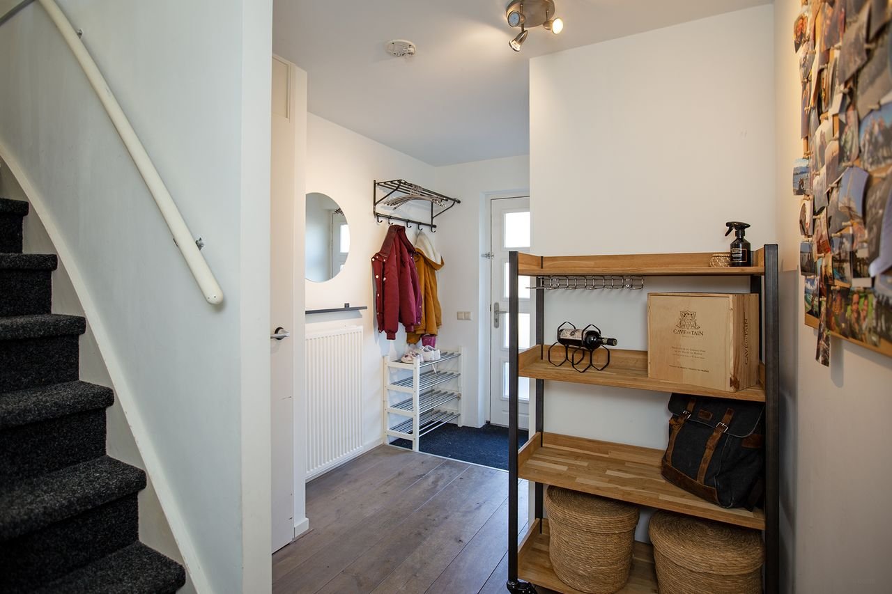 Spacious corner house in green Harmelen - Image 15