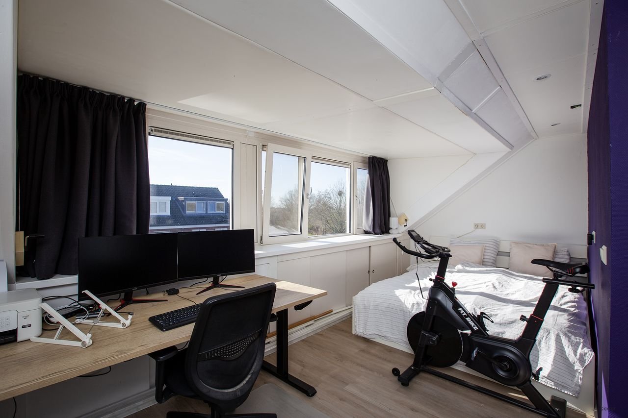 Spacious corner house in green Harmelen - Image 32