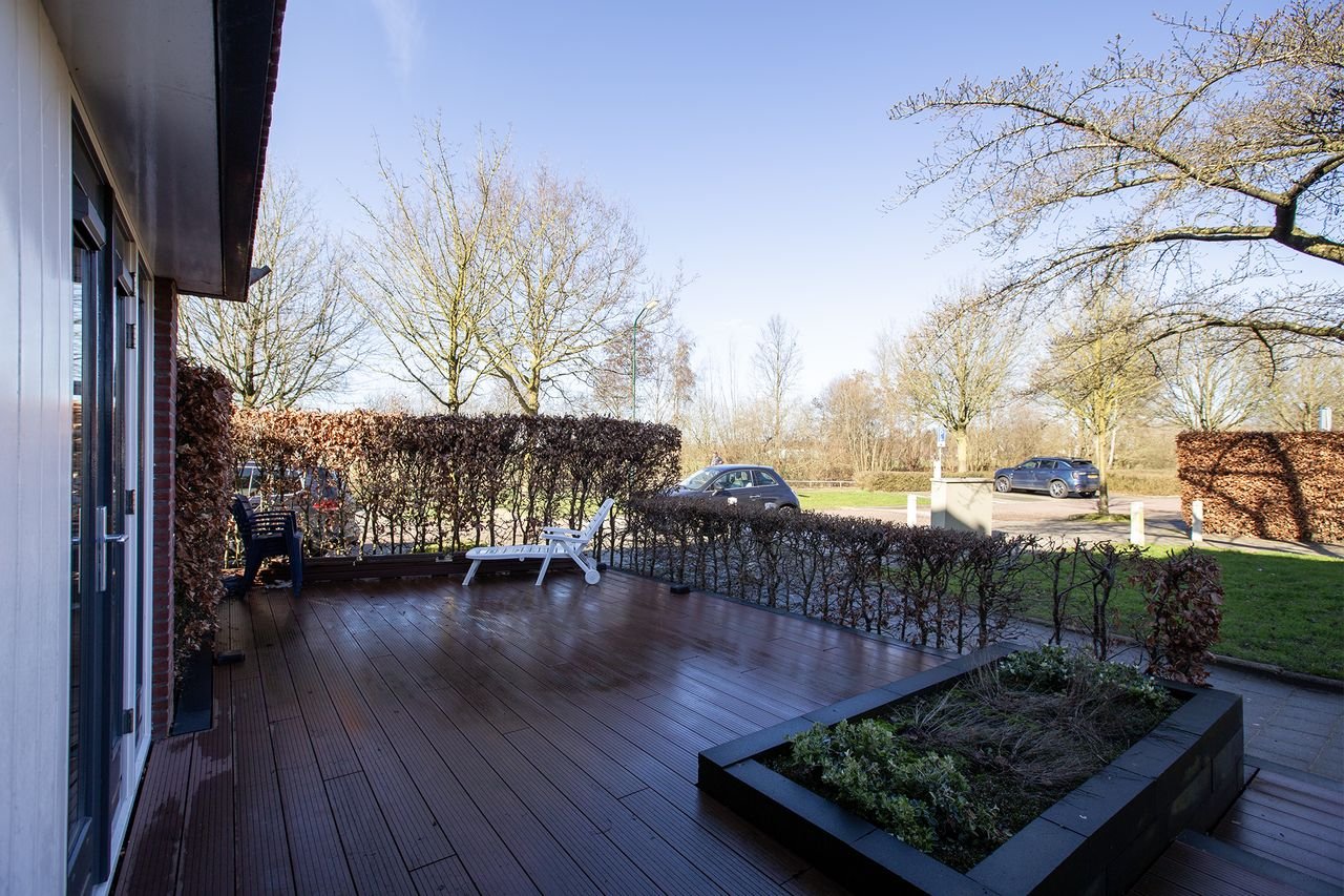 Spacious corner house in green Harmelen - Image 36