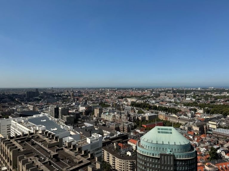 Wonen op de 33e etage naast CS - Afbeelding 9