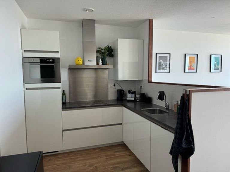 Wonen op de 33e etage naast CS - Afbeelding 5