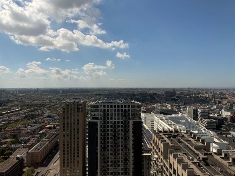 Wonen op de 33e etage naast CS - Afbeelding 2