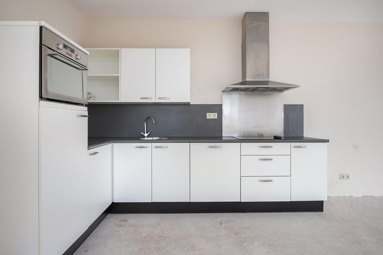 Spacious apartment in Schollevaar - Image 9