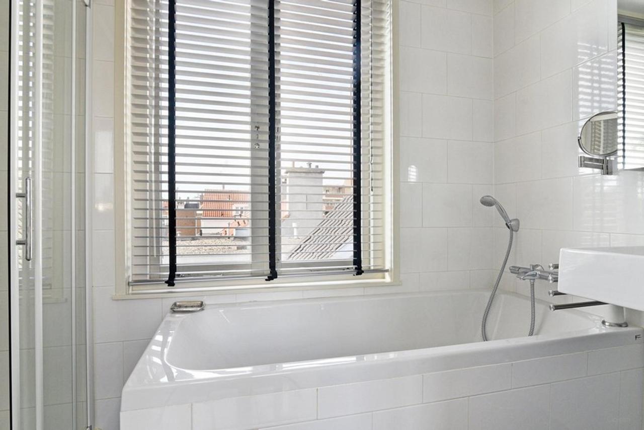Furnished 2-bedroom apartment in Willemspark - Image 16