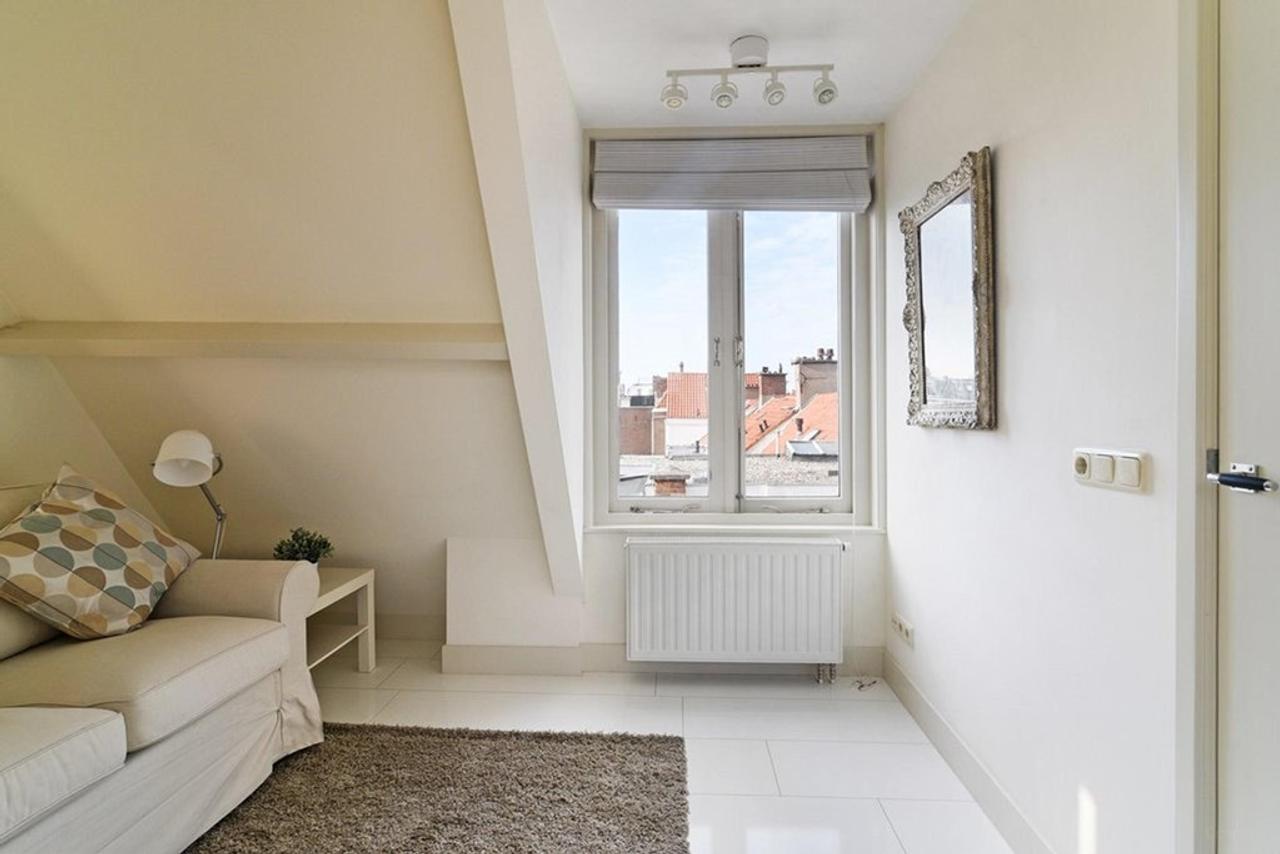Furnished 2-bedroom apartment in Willemspark - Image 14