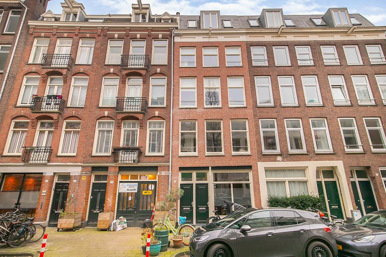 3-Bedroom Apartment with Roof Terrace in De Pijp - Image 1