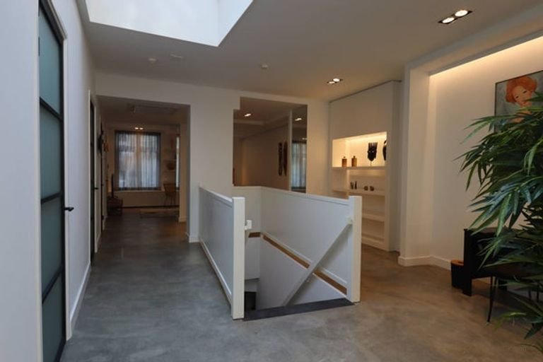 Gemeubileerde loft van 169m² in het centrum - Afbeelding 6