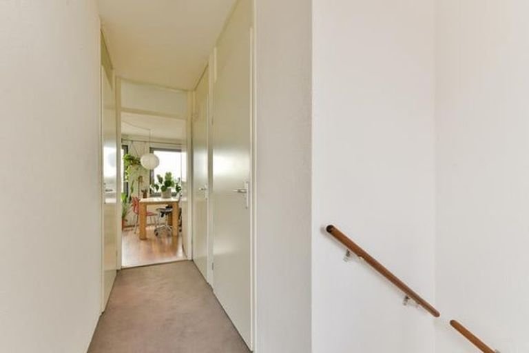 Energy-efficient home near Utrecht Central Station - Image 2