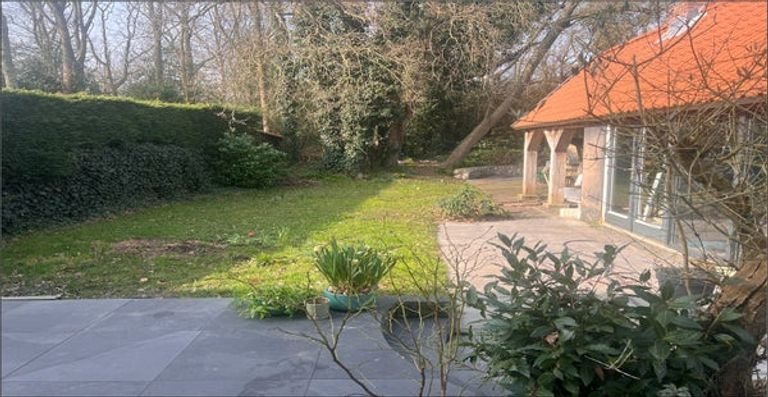 Gemeubileerde 2-onder-1-kap aan de bosrand - Afbeelding 4