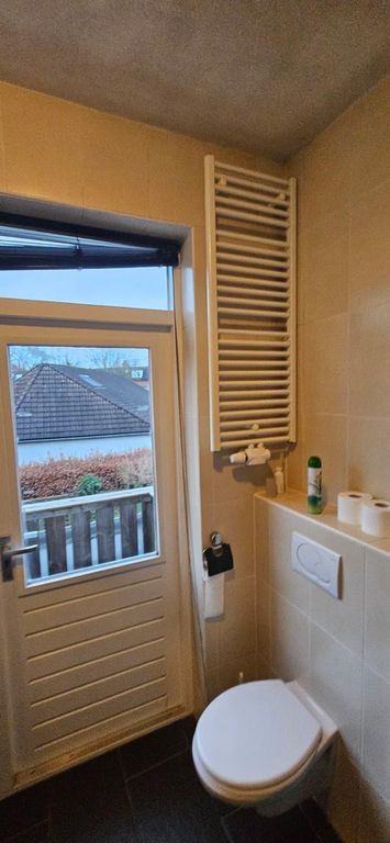 Studentenkamer met aparte slaapkamer in de Oranjebuurt - Afbeelding 7