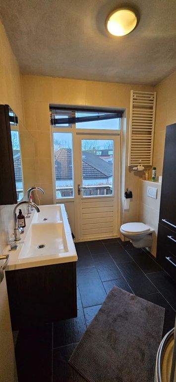 Studentenkamer met aparte slaapkamer in de Oranjebuurt - Afbeelding 8