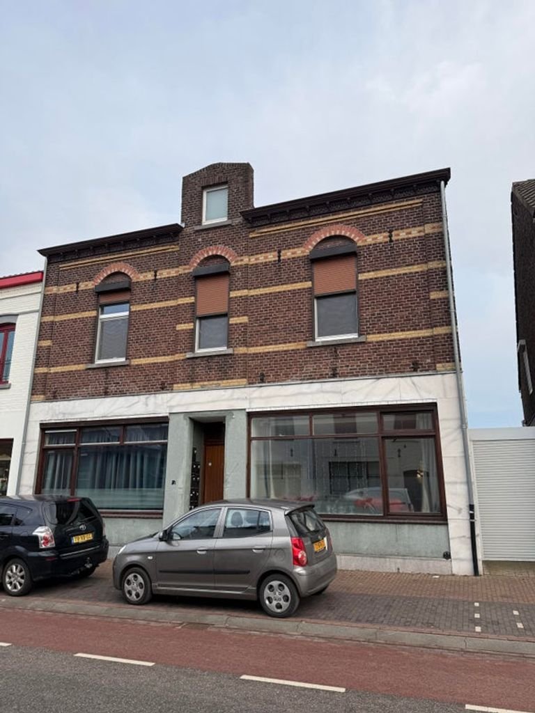 Appartement met ruime tuin in Amby - Afbeelding 1