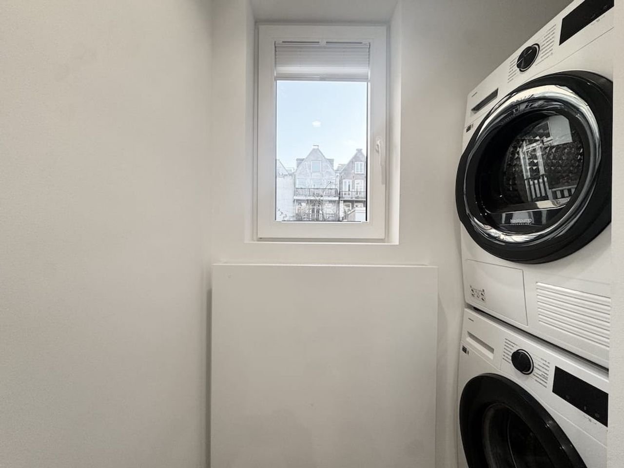 2-bedroom apartment with terrace in De Pijp - Image 17