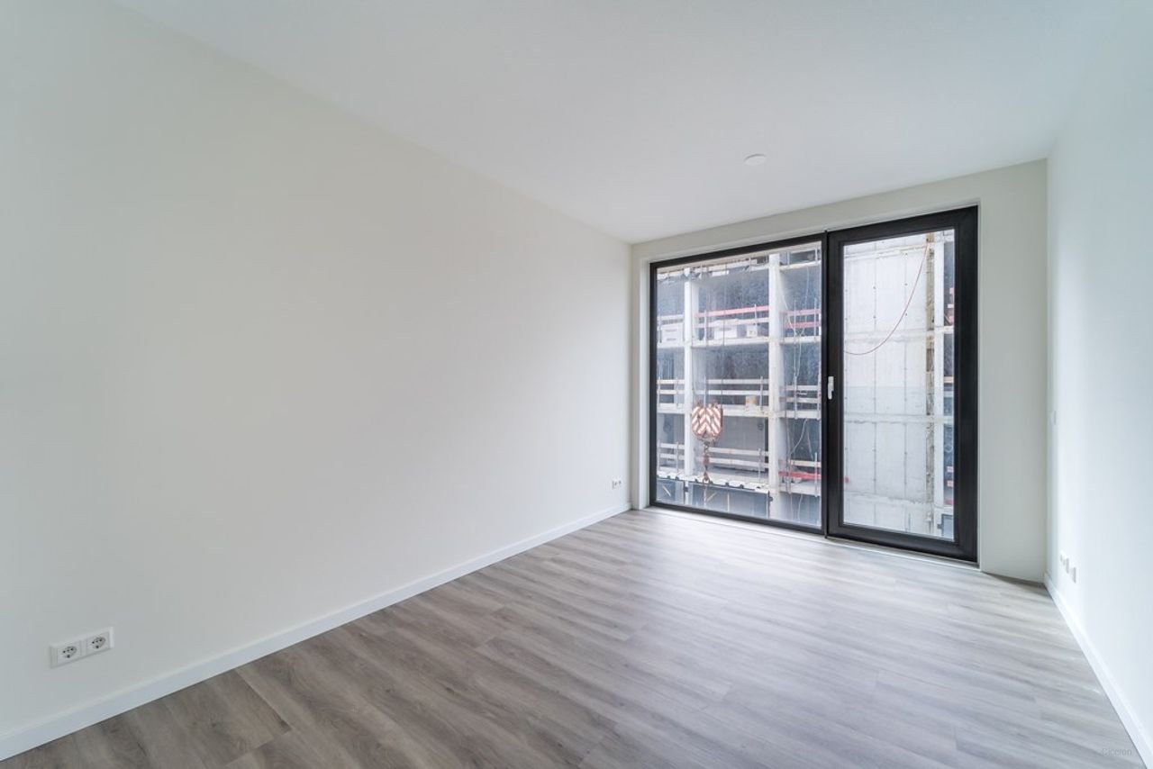 Bright 3-room apartment with balcony on Oostenburg - Image 21