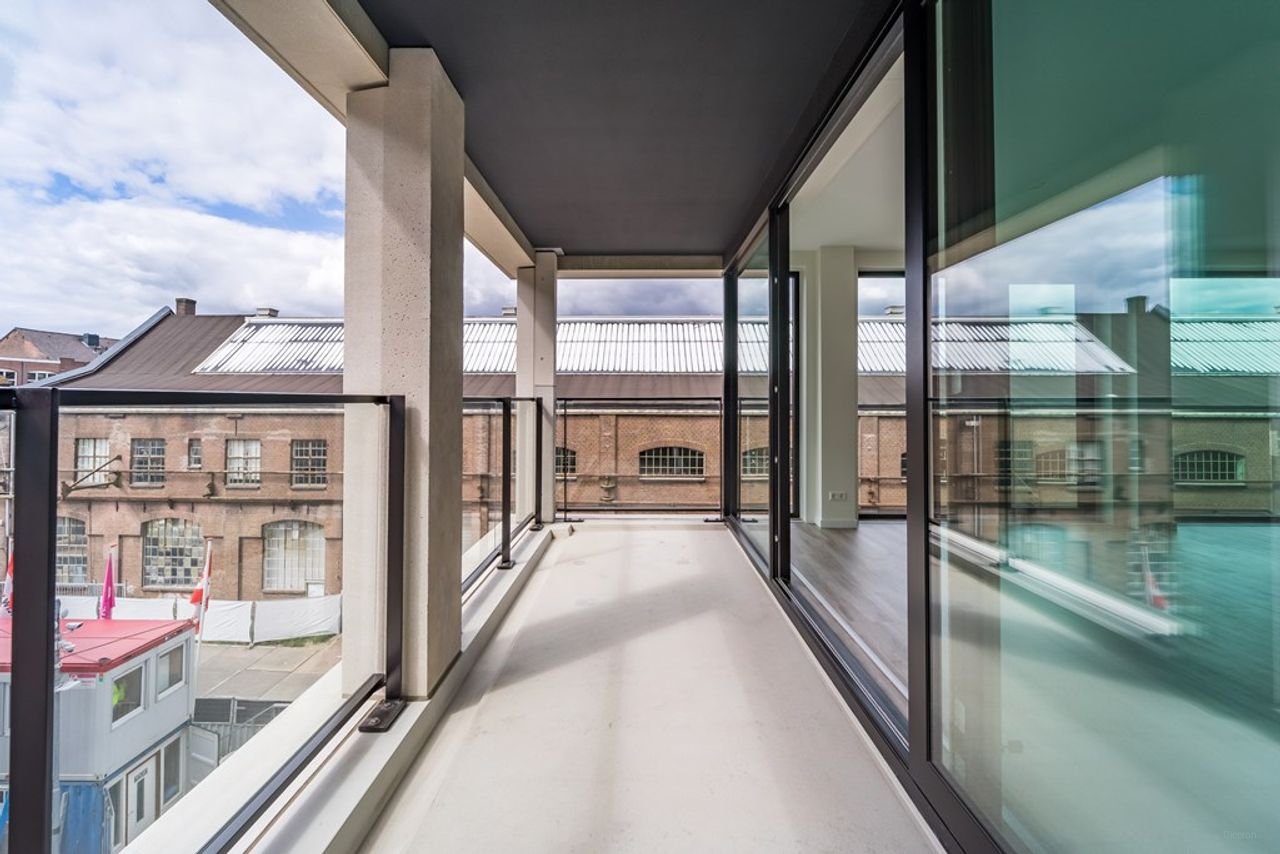 Bright 3-room apartment with balcony on Oostenburg - Image 18