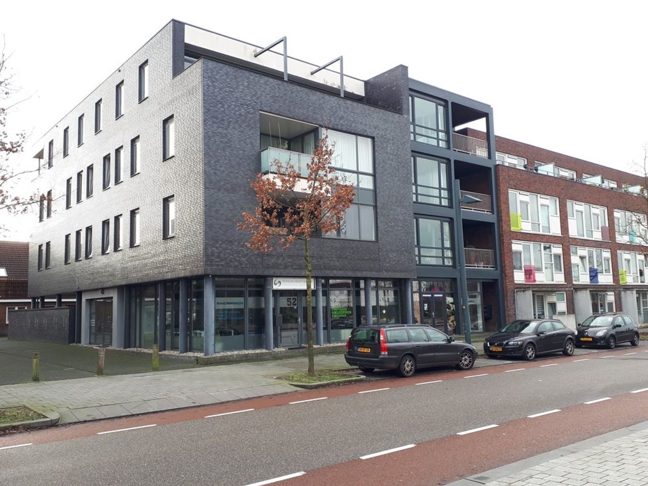 3-kamerappartement tegenover winkelcentrum Roombeek - Afbeelding 1
