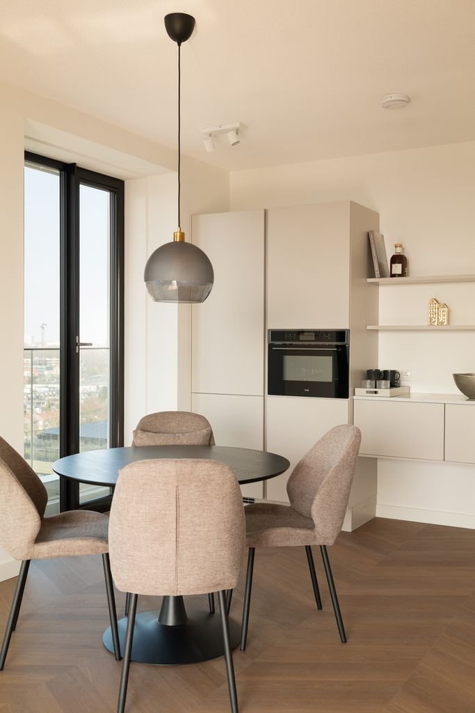 Appartement op 12 hoog met Amstel-view - Afbeelding 2