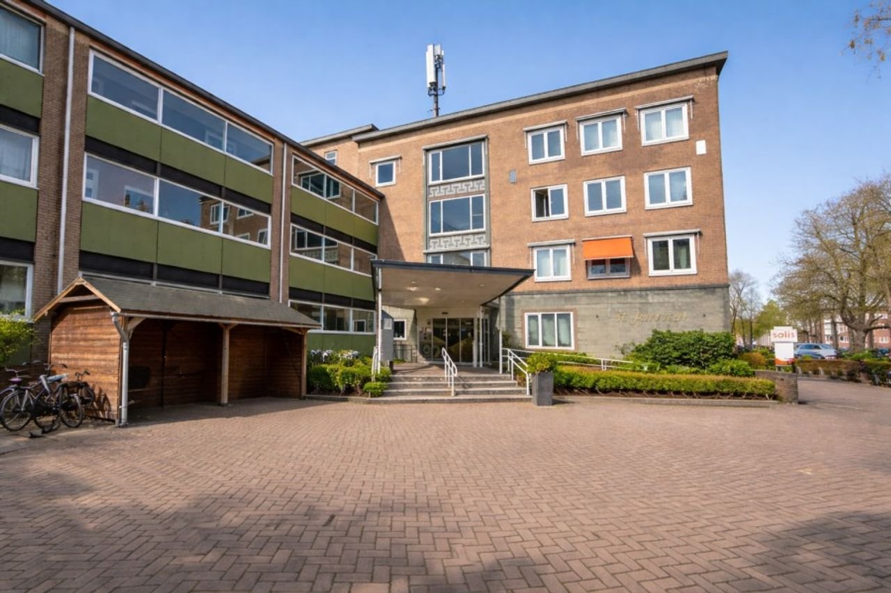 Studio voor 55-plussers in Schrijversbuurt - Afbeelding 2