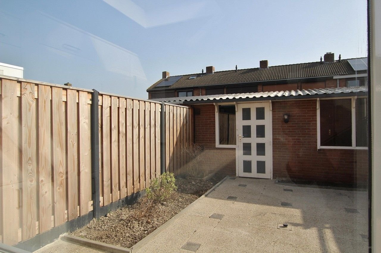 Ruime tussenwoning in Sluiskil met 4 slaapkamers - Afbeelding 30