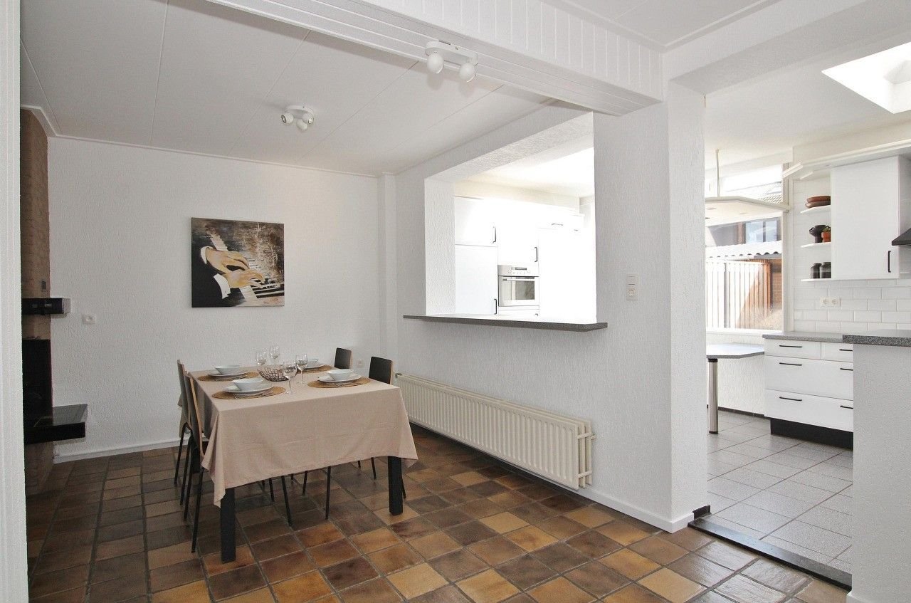 Ruime tussenwoning in Sluiskil met 4 slaapkamers - Afbeelding 7