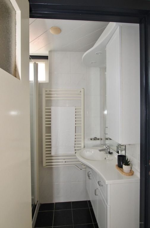 Ruime tussenwoning in Sluiskil met 4 slaapkamers - Afbeelding 22