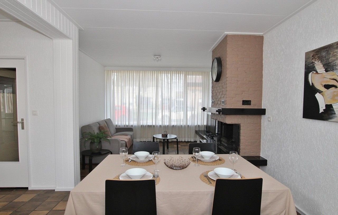 Ruime tussenwoning in Sluiskil met 4 slaapkamers - Afbeelding 3