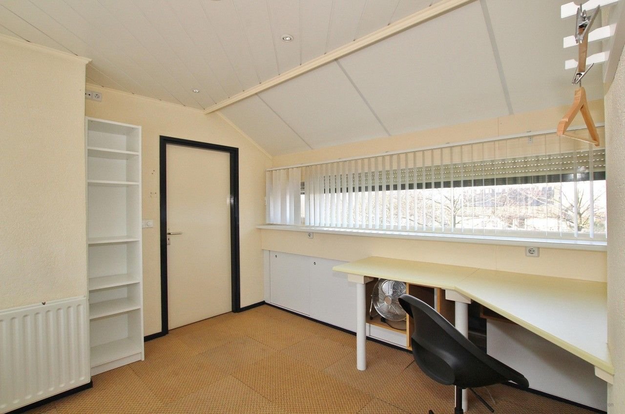 Ruime tussenwoning in Sluiskil met 4 slaapkamers - Afbeelding 28