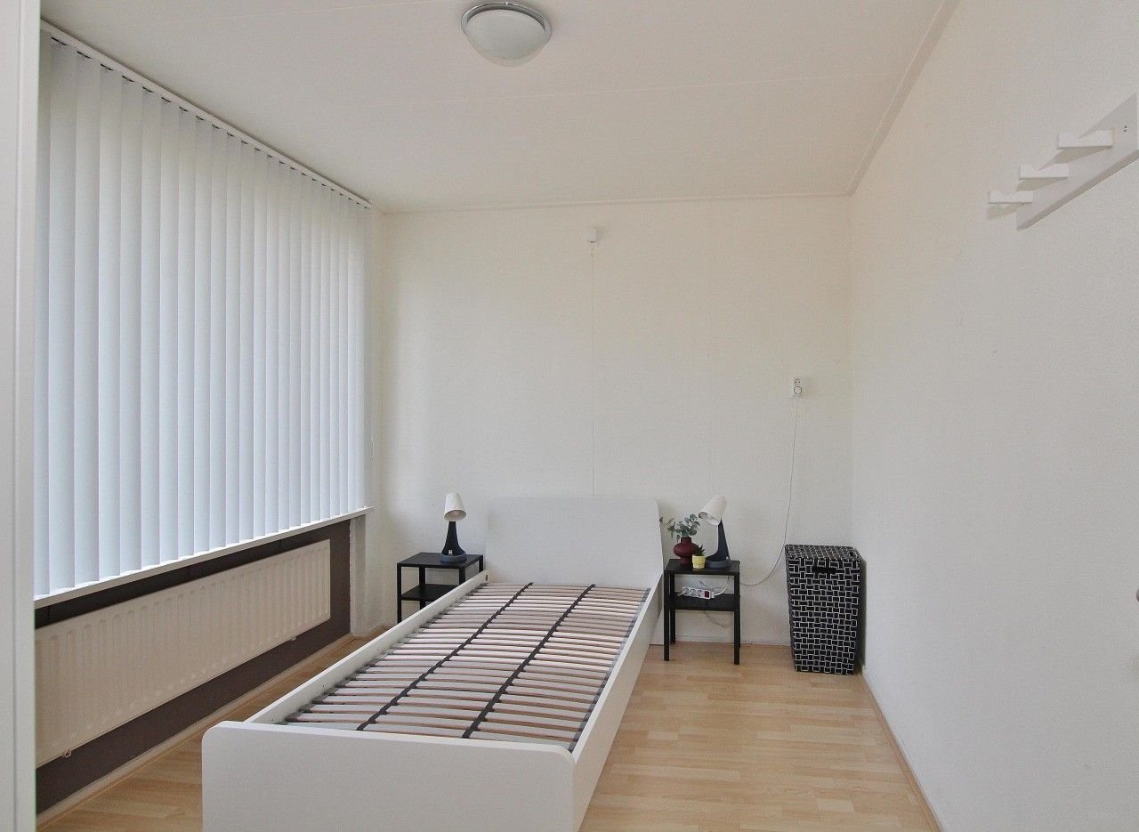 Ruime tussenwoning in Sluiskil met 4 slaapkamers - Afbeelding 15