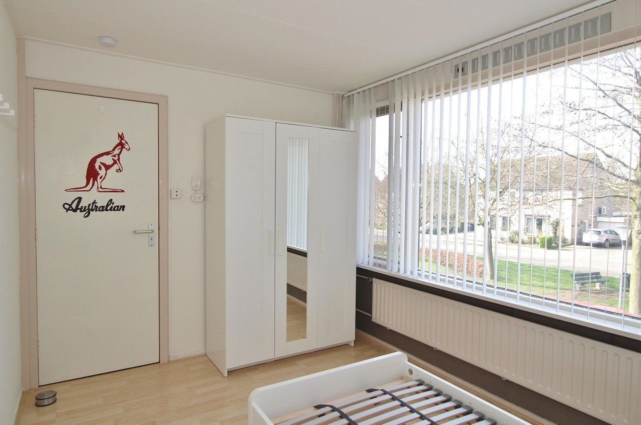 Ruime tussenwoning in Sluiskil met 4 slaapkamers - Afbeelding 16