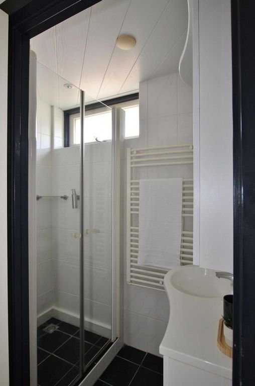 Ruime tussenwoning in Sluiskil met 4 slaapkamers - Afbeelding 23